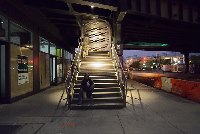 https://www.gazarphoto.com/files/gimgs/th-10_Guy-on-Stairs-copy.jpg