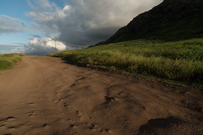 https://www.gazarphoto.com/files/gimgs/th-21_HawaiiDirtRoad_v2.jpg