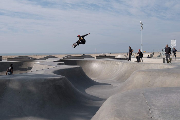 https://www.gazarphoto.com/files/gimgs/th-54_Skate10-copy-2.jpg
