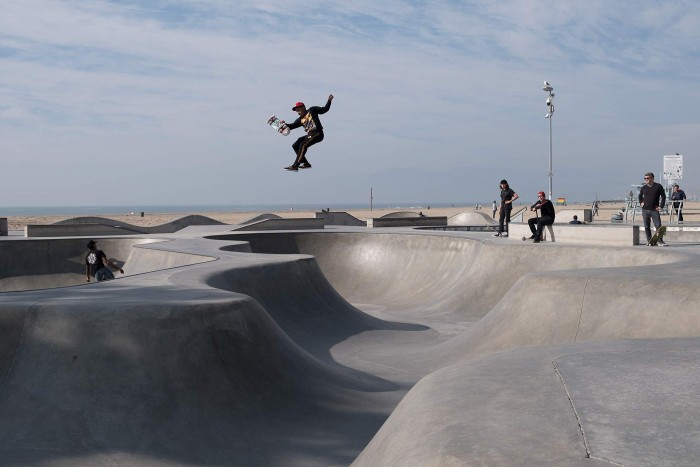 https://www.gazarphoto.com/files/gimgs/th-54_Skate12-copy.jpg