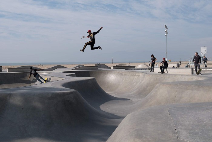 https://www.gazarphoto.com/files/gimgs/th-54_Skate14-copy.jpg