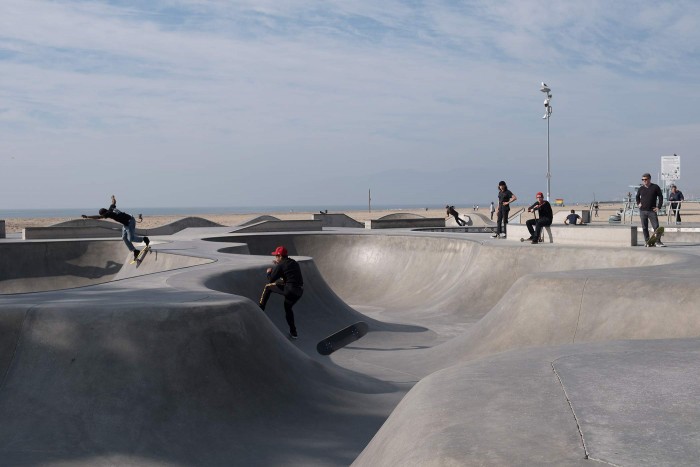 https://www.gazarphoto.com/files/gimgs/th-54_Skate21-copy.jpg