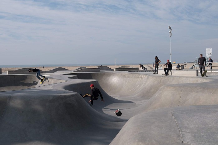 https://www.gazarphoto.com/files/gimgs/th-54_Skate22-copy.jpg