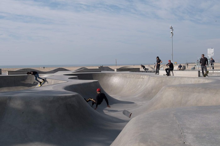 https://www.gazarphoto.com/files/gimgs/th-54_Skate23-copy.jpg